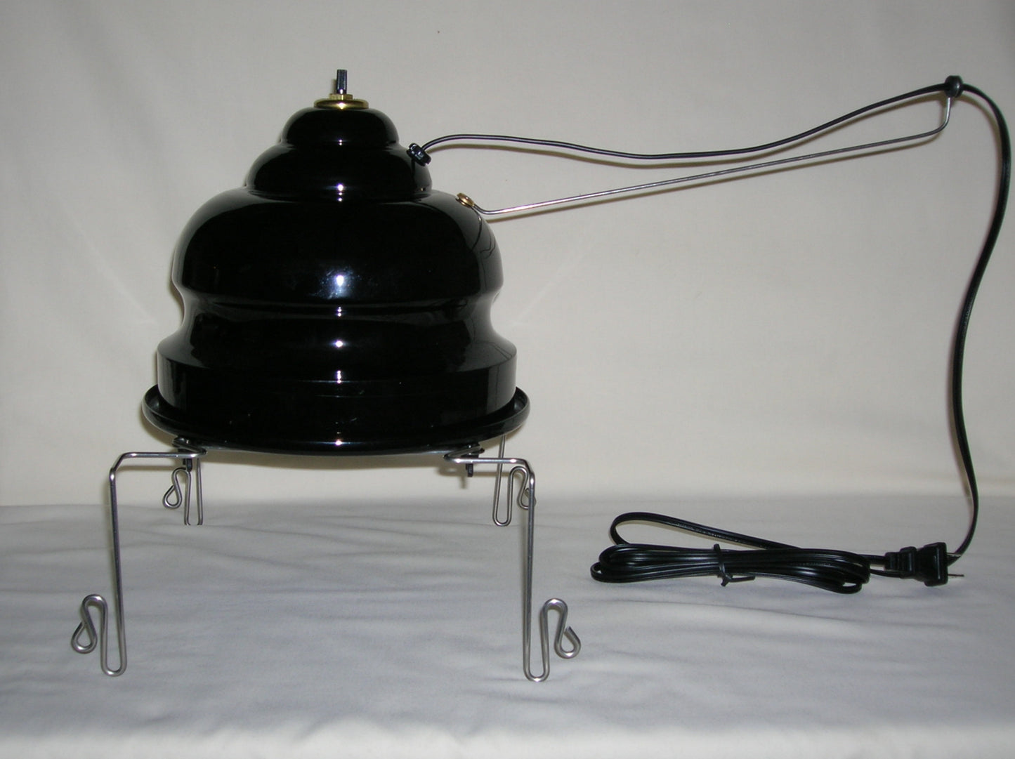 FeatherBrite Capitol Universal Light with Chromalux Bulb